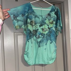 Gathered Sides Floral Top. MUST BE BUNDLED